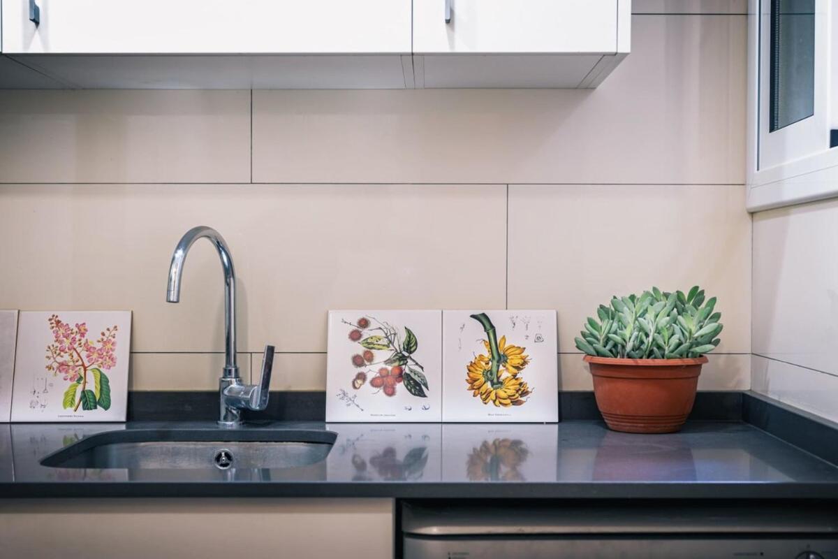 Comfortable 3-bedroom Next To Sagrada Familia *