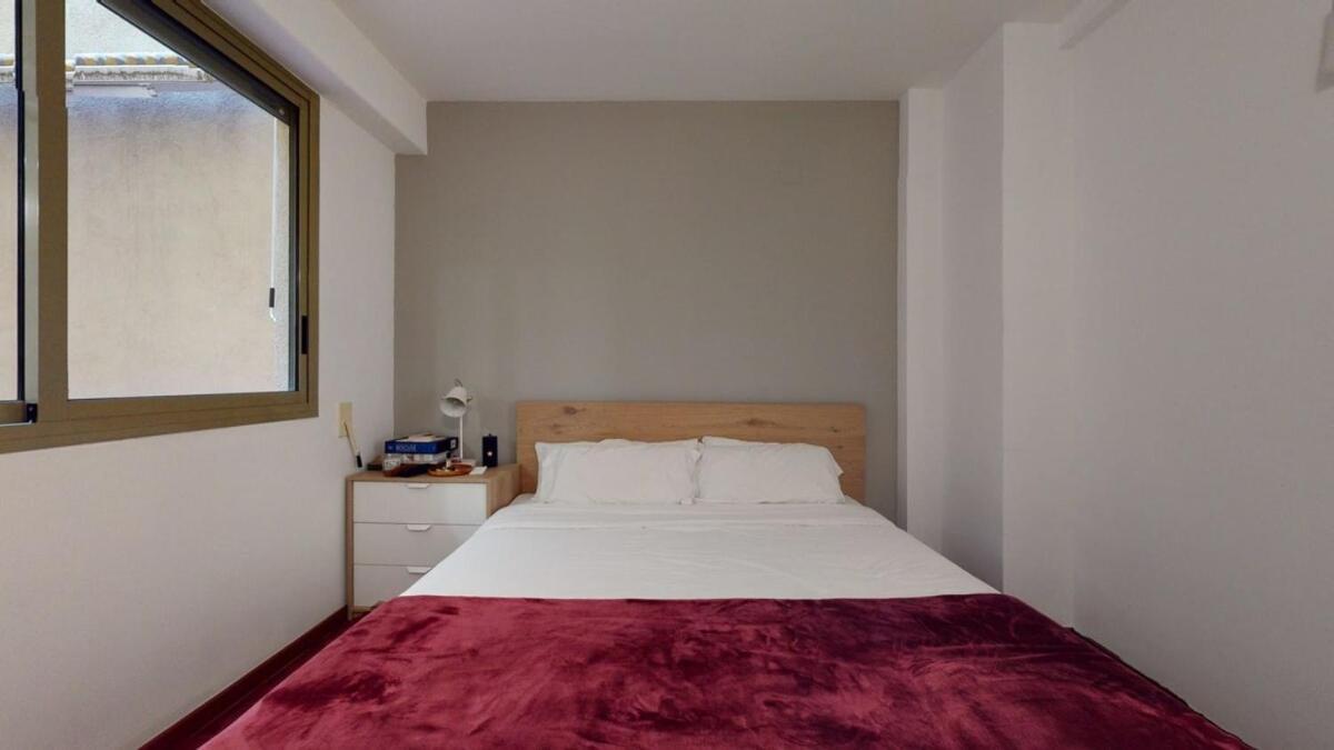Modern And Bright Three-bedroom In Eixample Appartement *