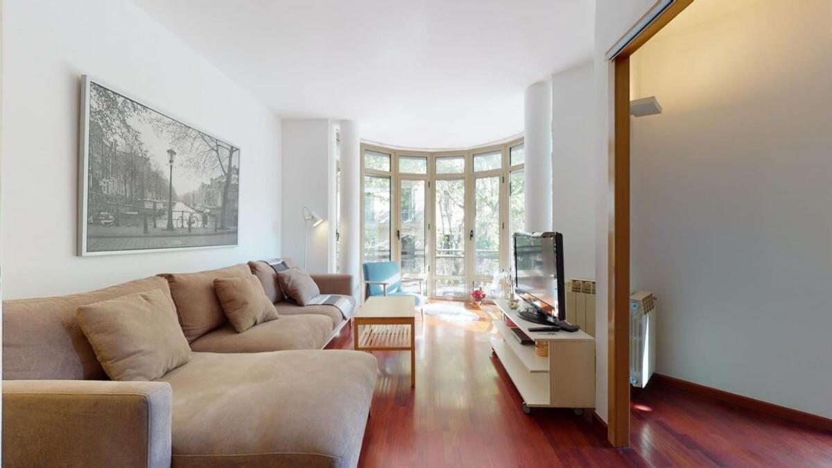 Appartement Modern And Bright Three-bedroom In Eixample *