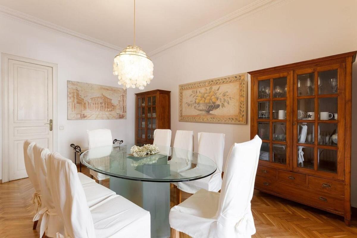 Huge Historic 5bd With Private Terrace! Barcelona