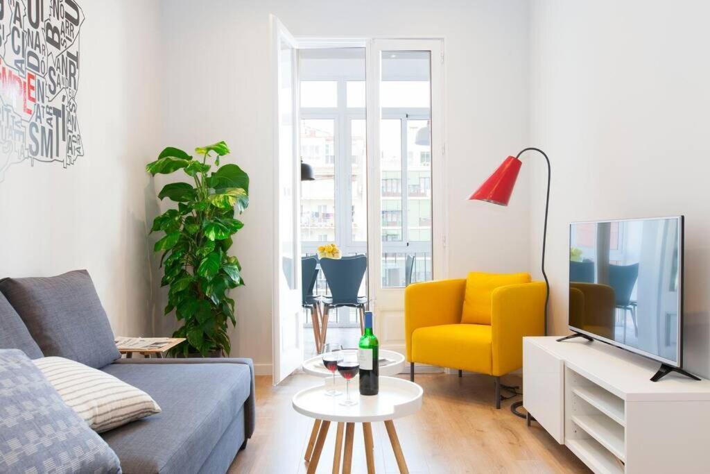Apartment Beautiful 4bd 4ba In Eixample District *