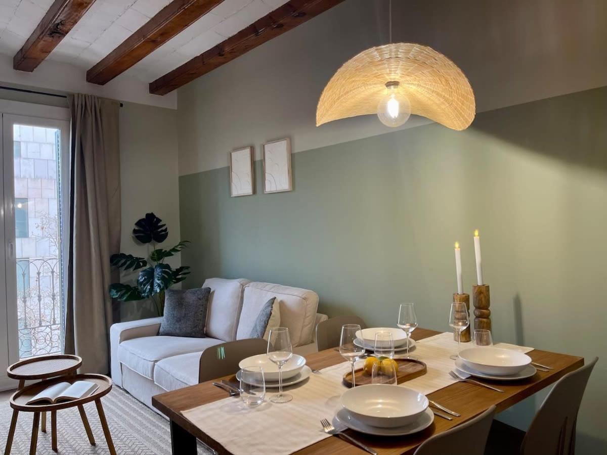 Plaza Catalunya Recently Renovated 5bd-4bth * Barcelone