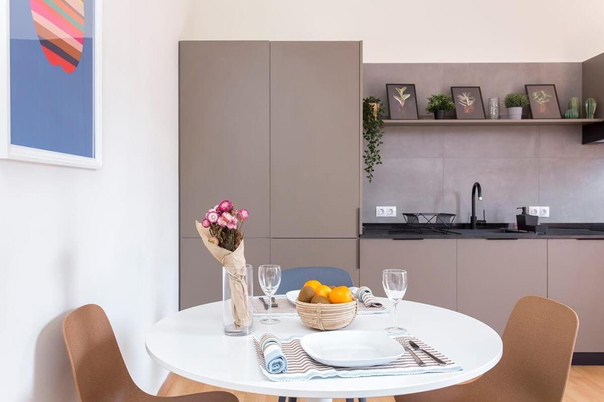 Apartment 3bd Only For Families In Poblenou Next To The Beach! *