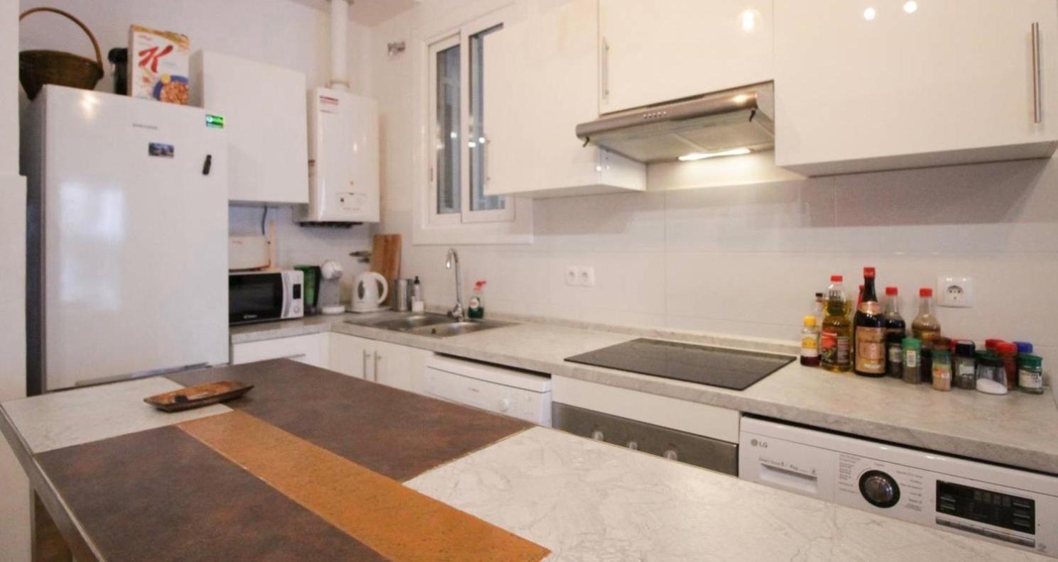 Eixample Modernista Apartment *