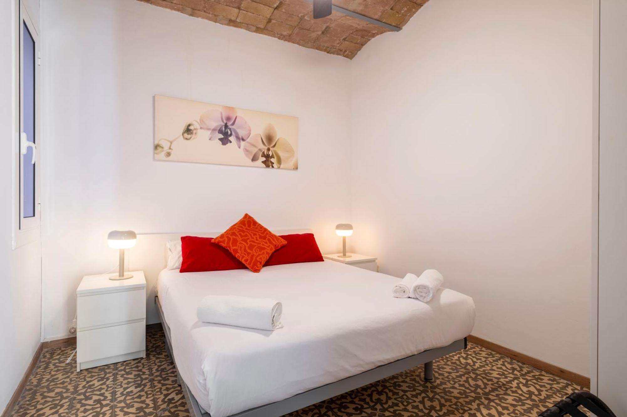 Centric Molino Theatre 1-1 * Barcelona