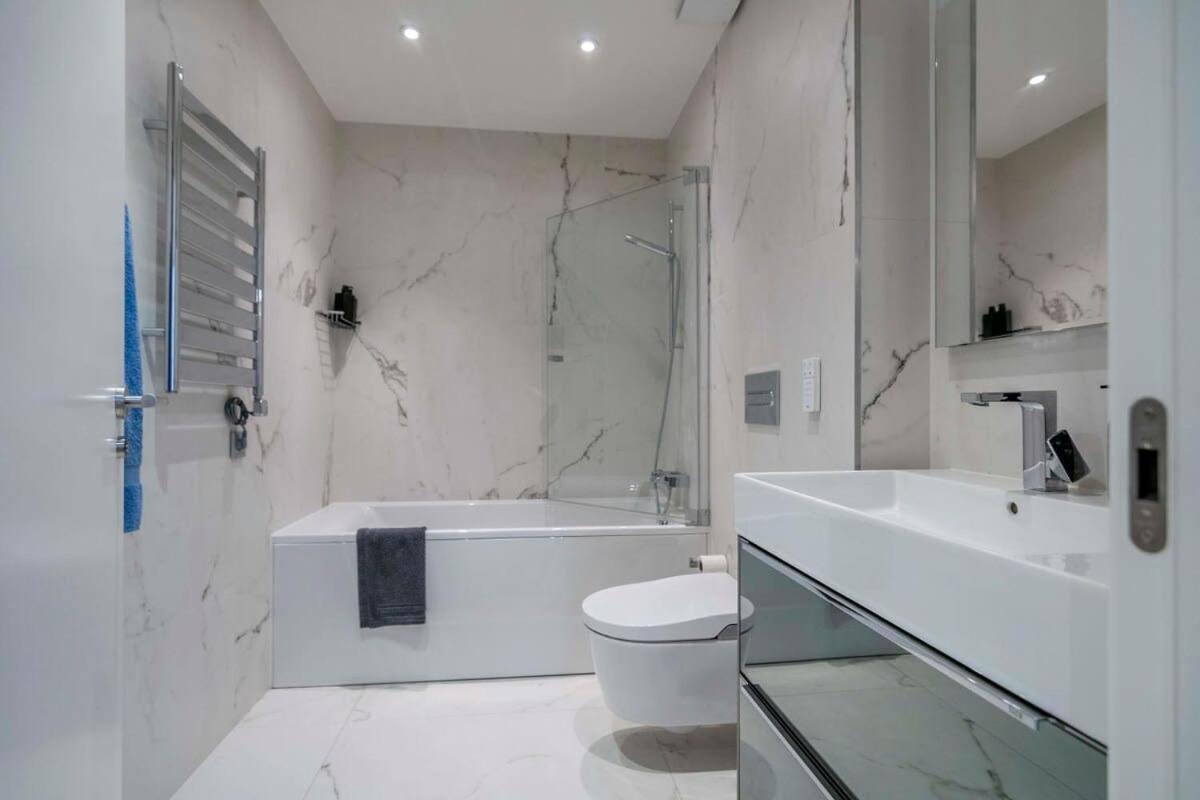 Luxury 4-bedrooms In Rambla De Catalunya Apartment