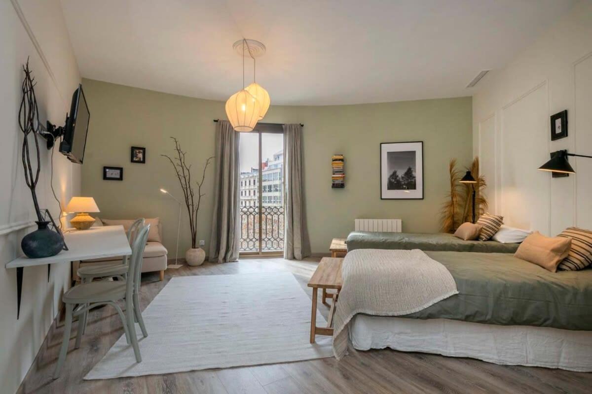Luxury 4-bedrooms In Rambla De Catalunya Apartment
