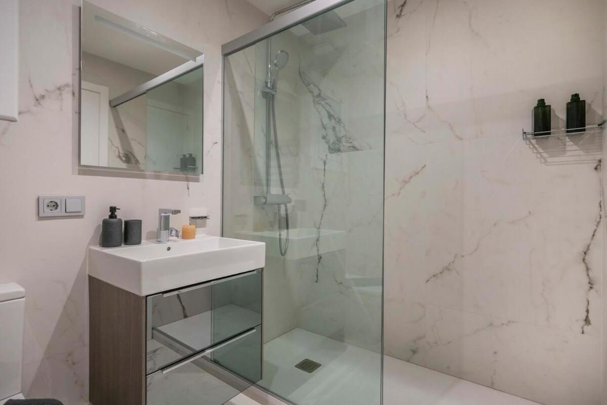Luxury 4-bedrooms In Rambla De Catalunya *
