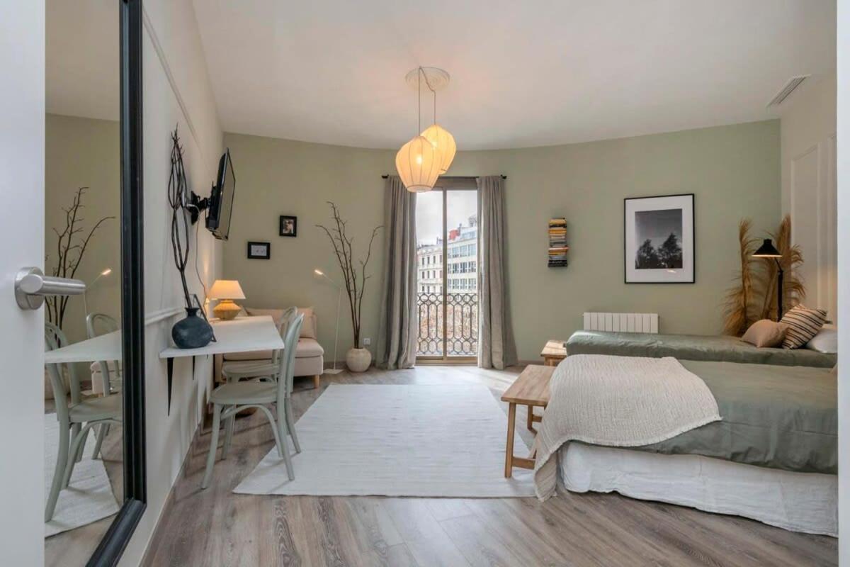 Apartment Luxury 4-bedrooms In Rambla De Catalunya Barcelona