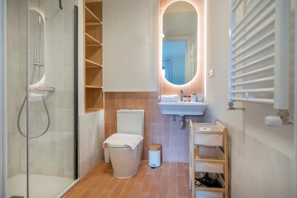 Amazing 5 Bd 5 Bathroom Next To Plaza Catalunya Appartement