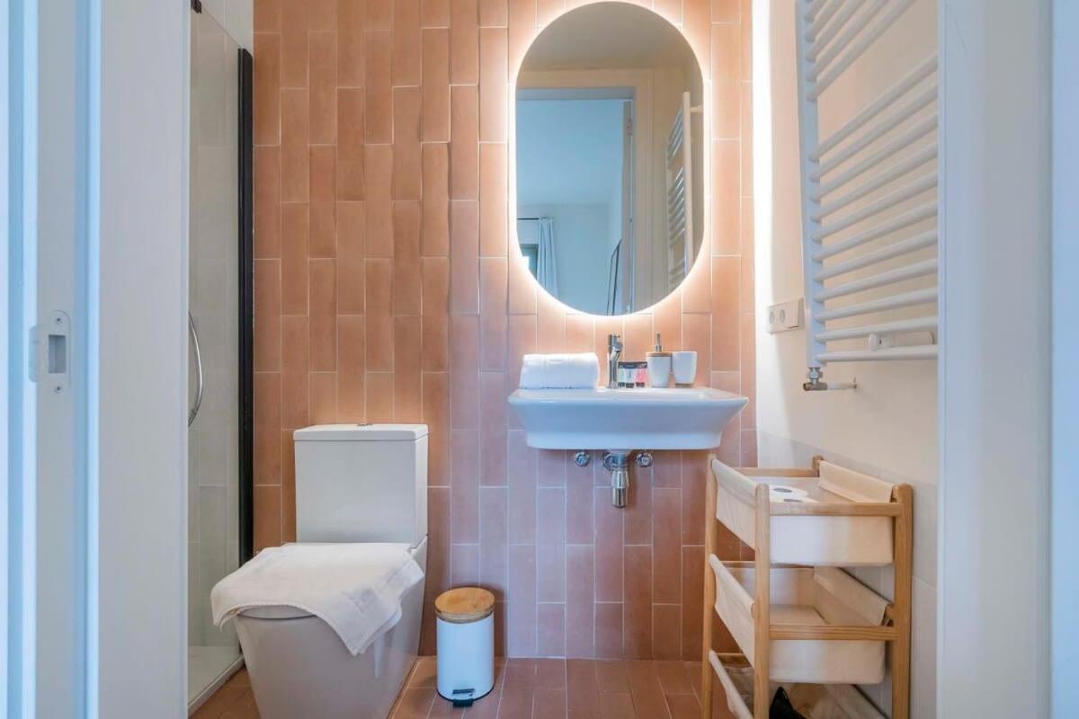 Amazing 5 Bd 5 Bathroom Next To Plaza Catalunya Barcelone