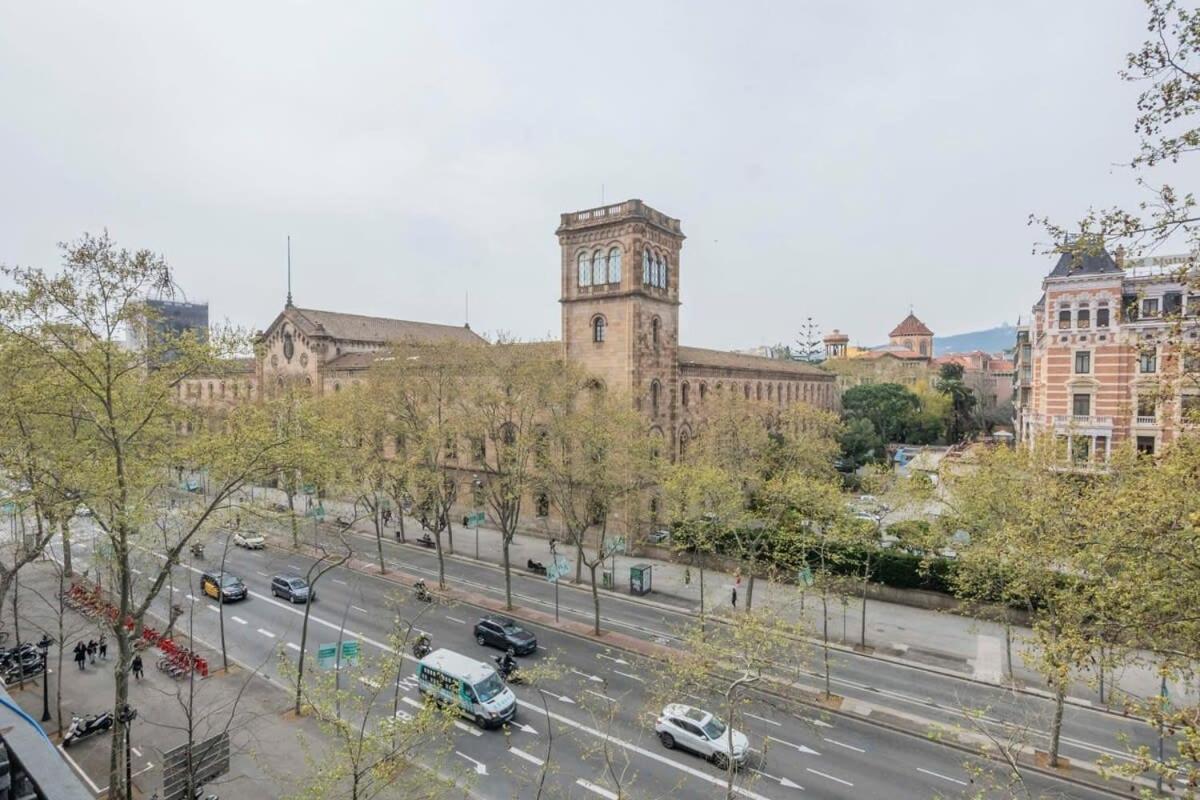 Amazing 5 Bd 5 Bathroom Next To Plaza Catalunya Appartement