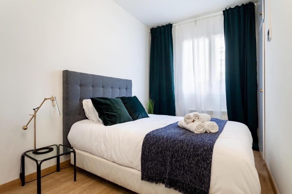 Apartment Exclusive Huge 4 Double Bedroom Center Barcelona