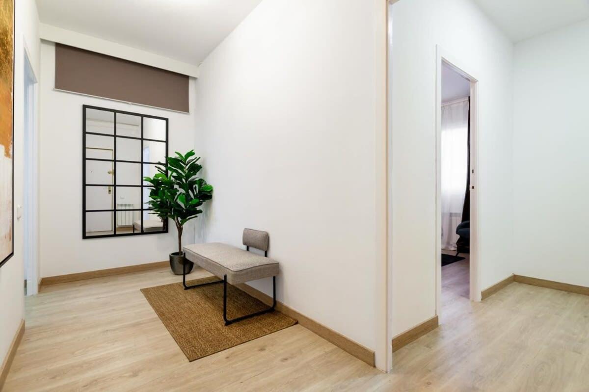 Apartment Exclusive Huge 4 Double Bedroom Center Barcelona