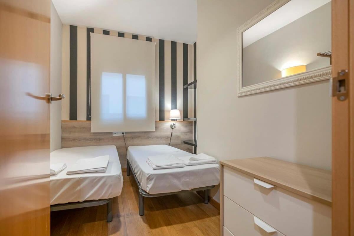 Modern And Bright In Eixample 5-2 Appartement