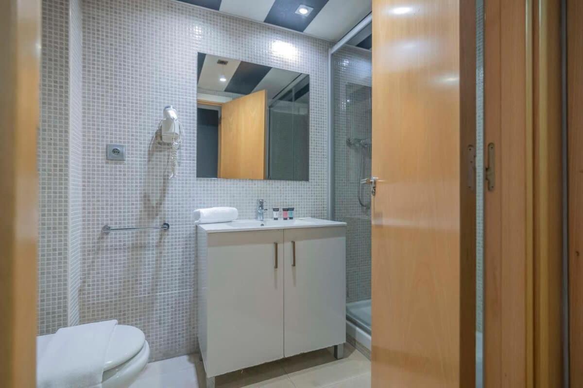 Modern And Bright In Eixample 5-2 Appartement *