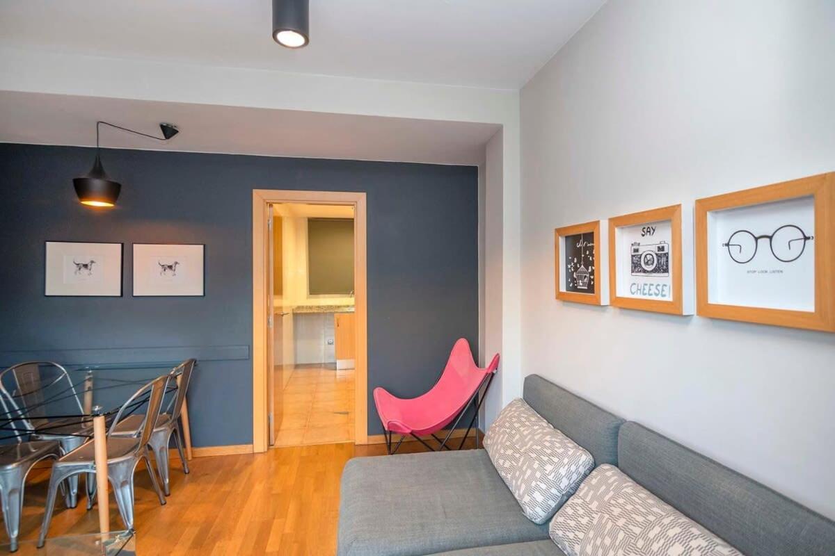 Modern And Bright In Eixample 3-1