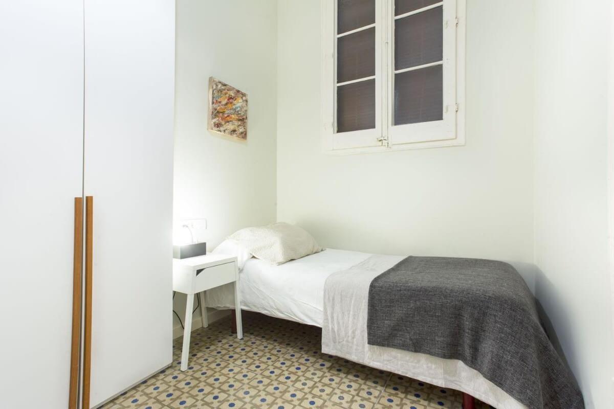 4bedroom With A Balcony In Ramblas 1 2 *