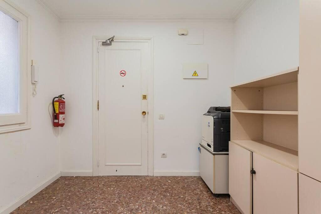 Big For 14 In The Heart Of Eixample * Barcelona