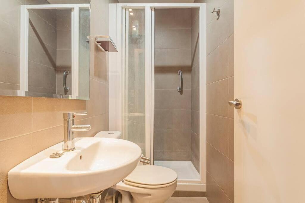 Appartement Big For 14 In The Heart Of Eixample *
