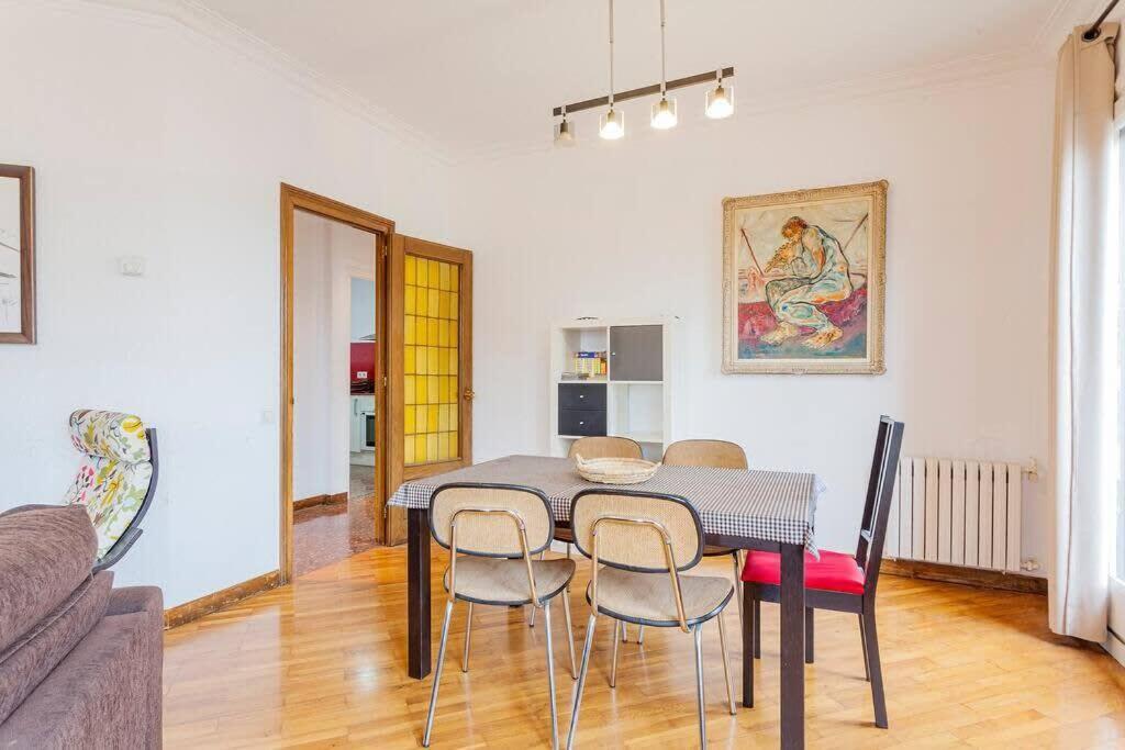 Appartement Big For 14 In The Heart Of Eixample