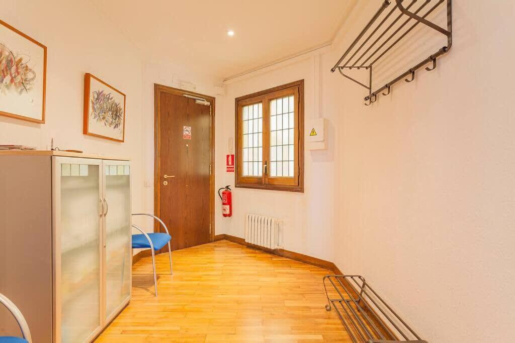 Big For 14 In The Heart Of Eixample * Barcelona