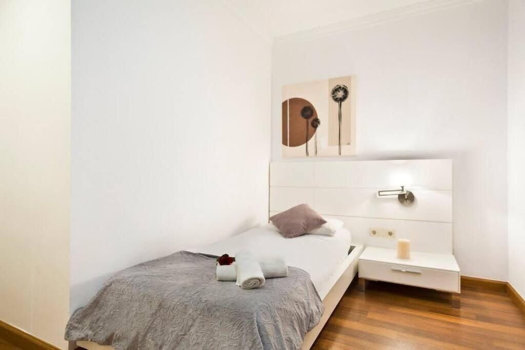 And Elegant 4 Bedroom By Placa Catalunya Appartement *