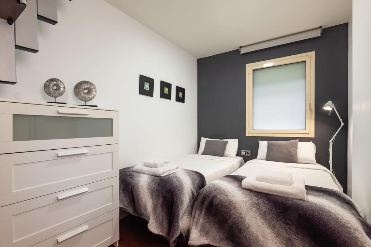 Plaça Catalunya Incredible 3bedroom Duplex With Balcony * Barcelone