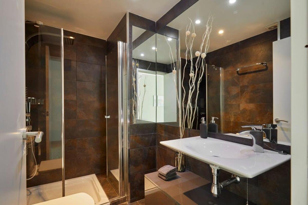 Exclusive Luxe Design - Large Tranquil Penthouse Appartement *