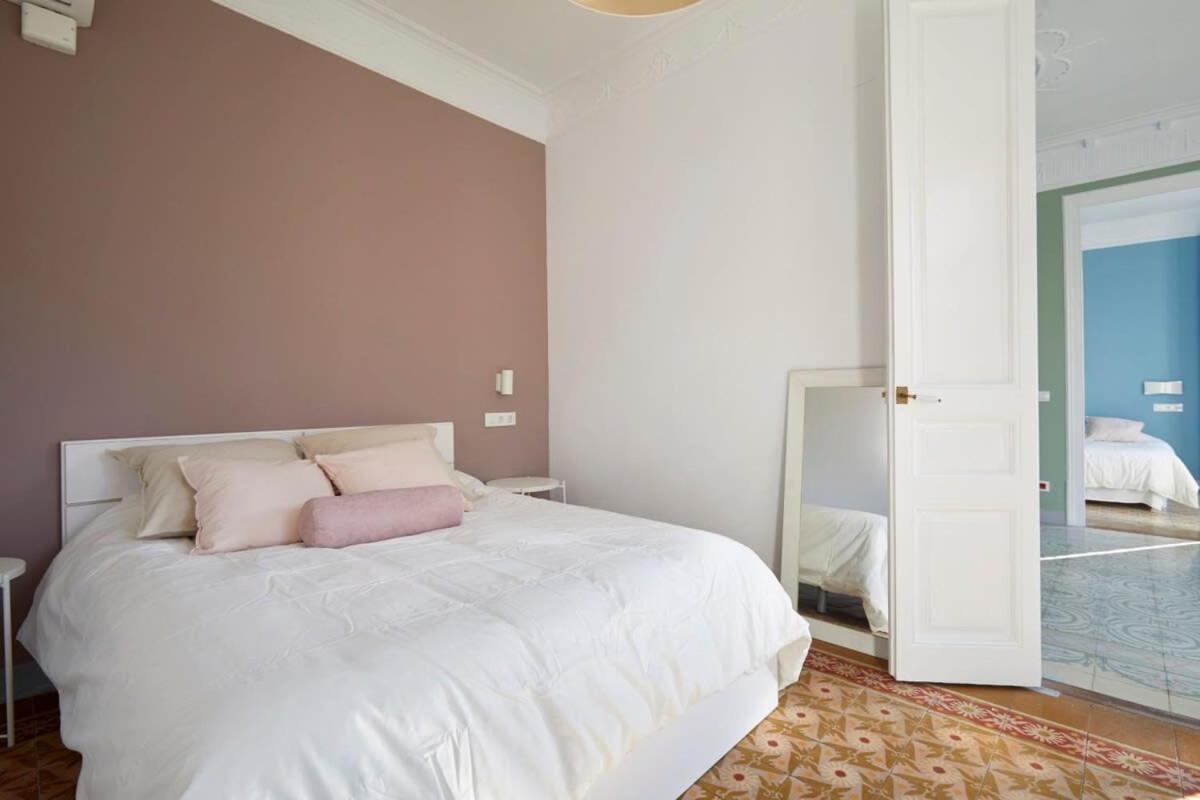 Exclusive Luxe Design - Large Tranquil Penthouse * Barcelona
