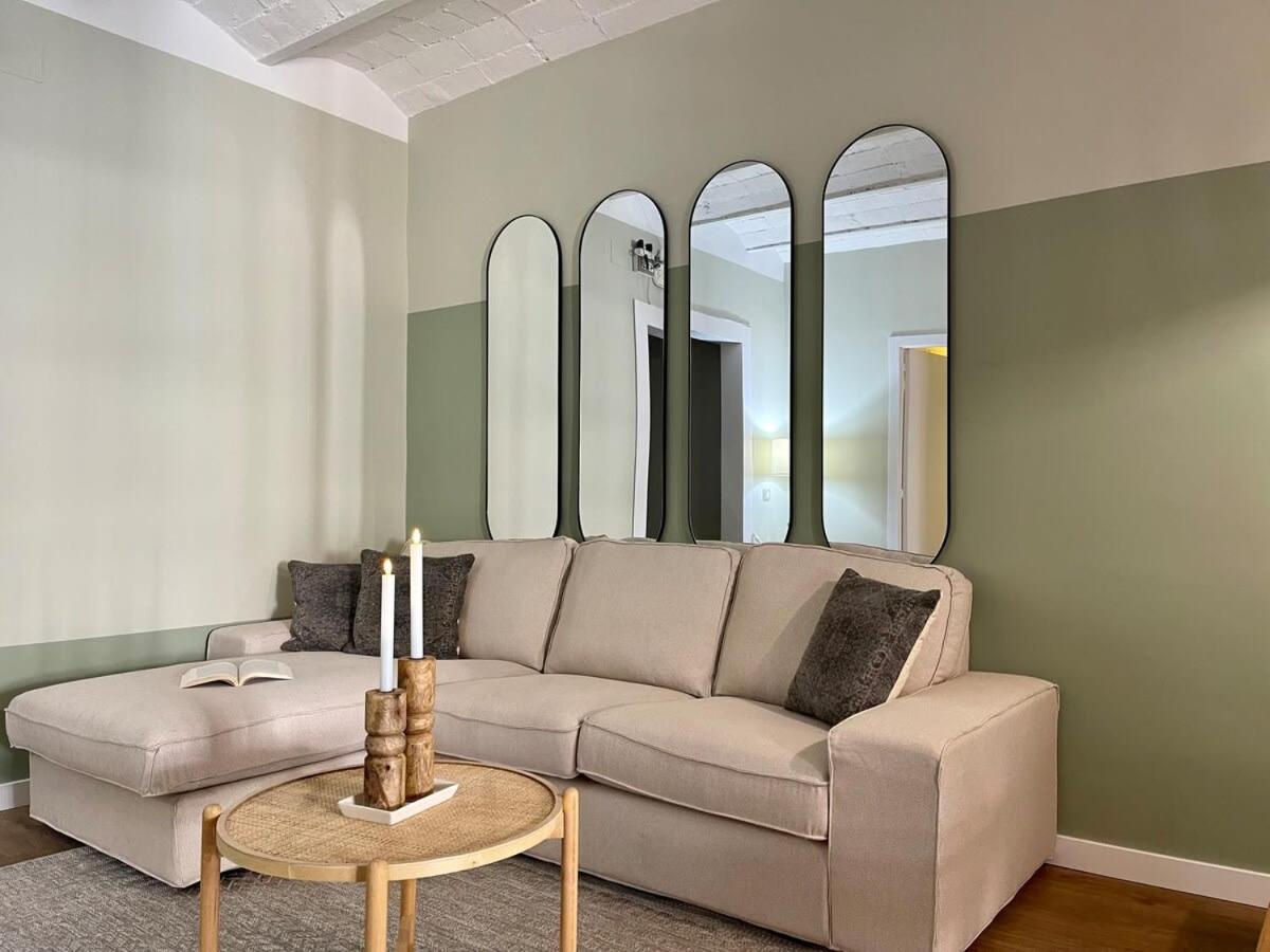 Apartamento Plaza Catalunya Recently Renovated 5bd-4bth Barcelona