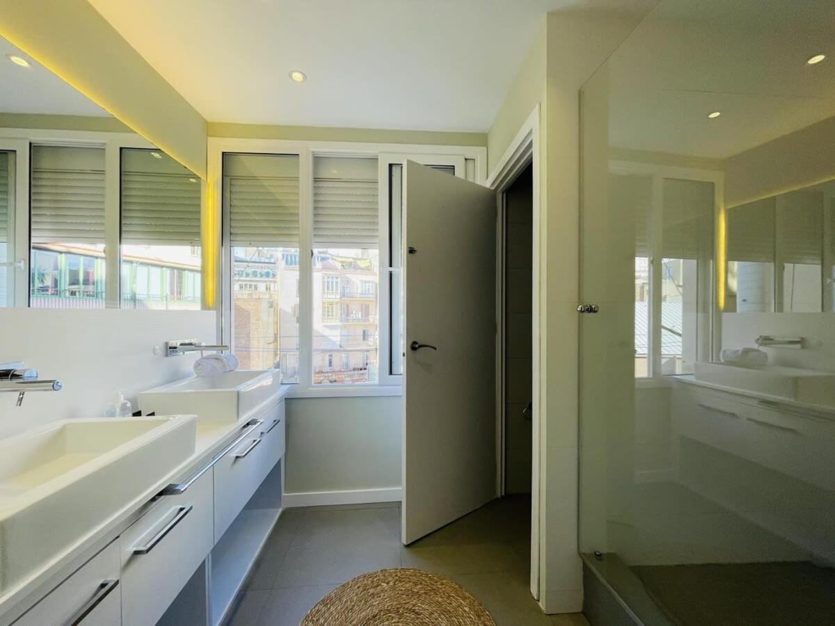 Plaza Catalunya Recently Renovated 5bd-4bth * Barcelone