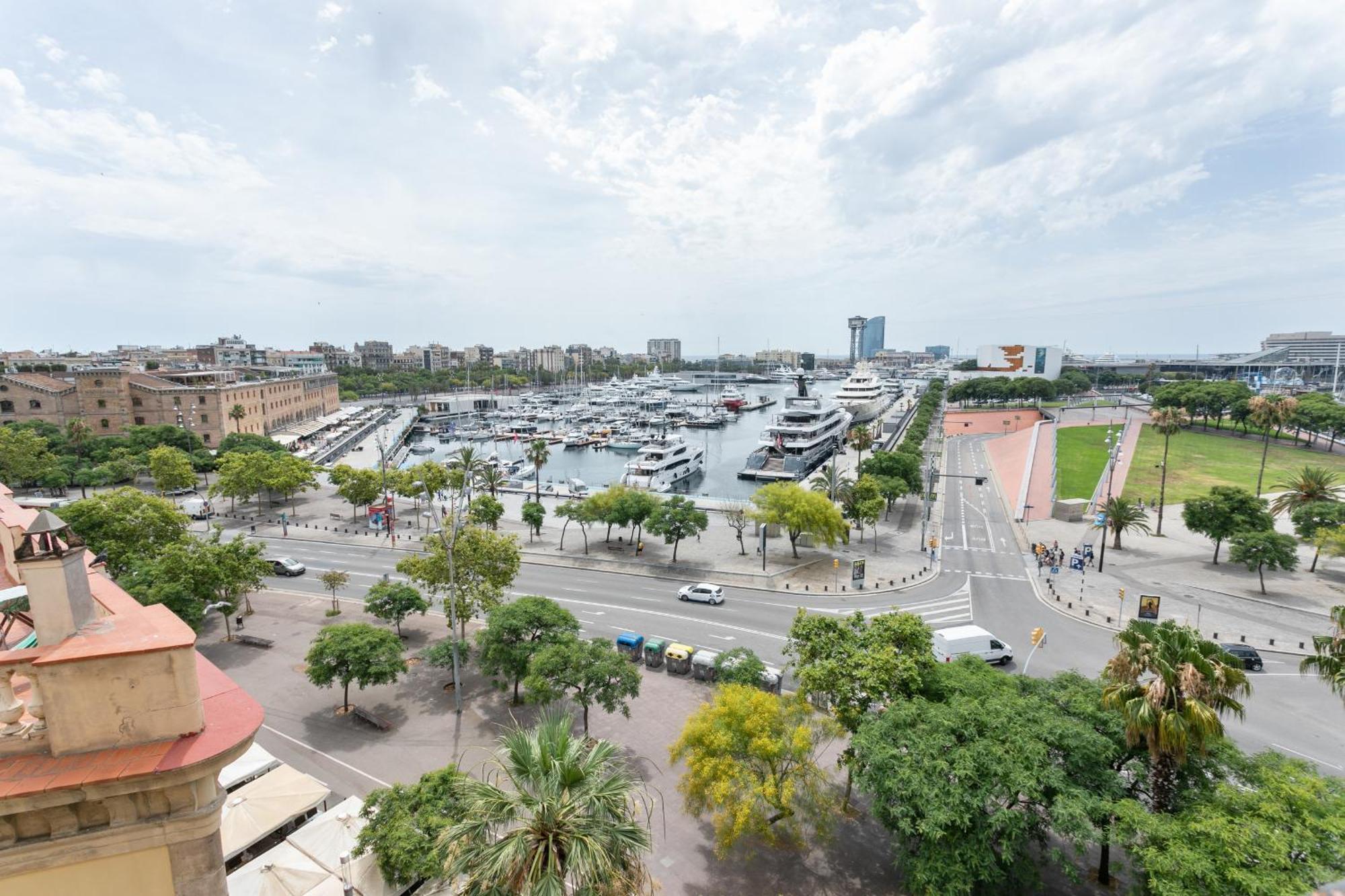 Caterina Reina Cristina 1 * Barcelona