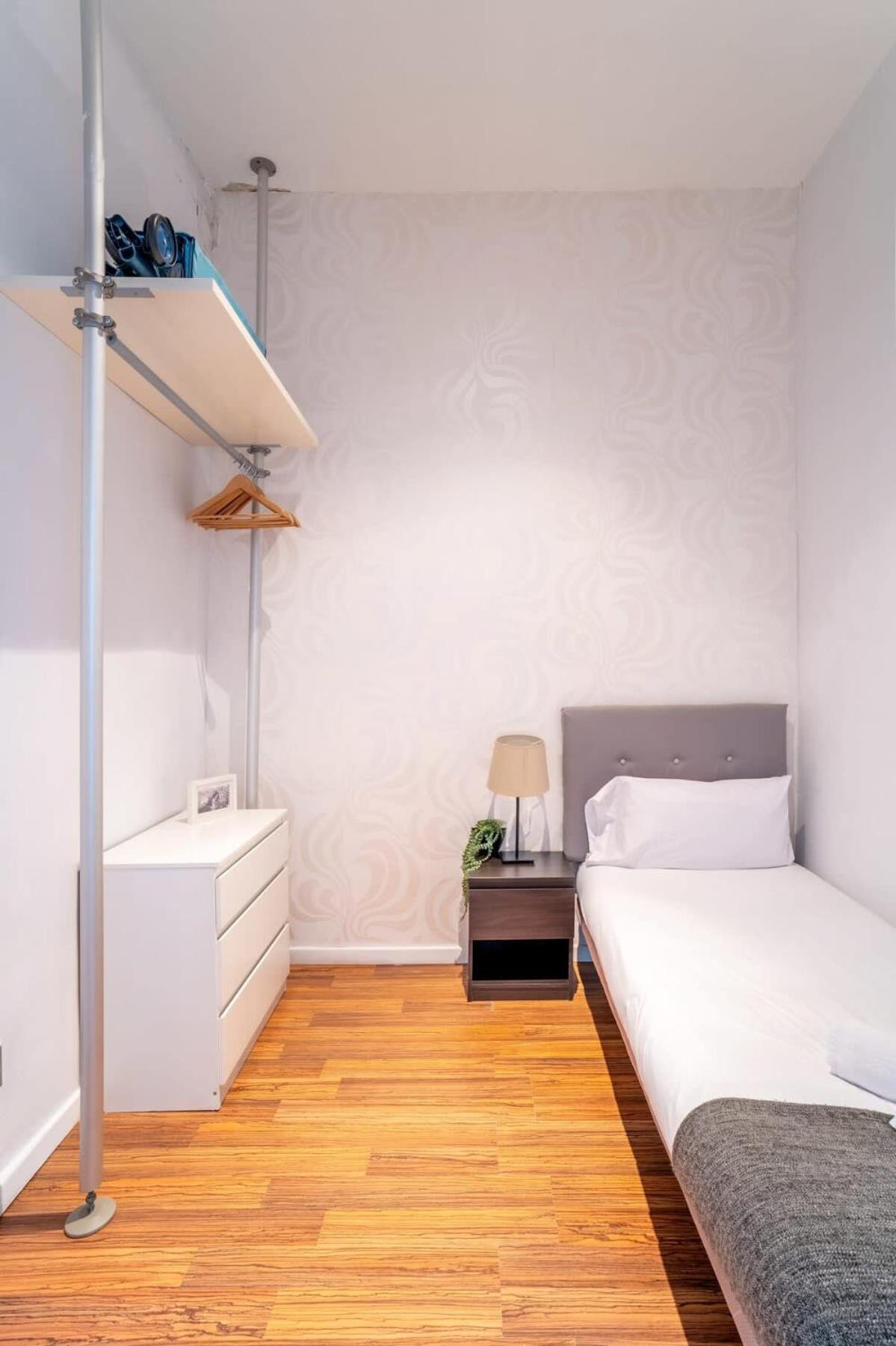 Comfortable And Huge 4bd - 2bth Rambla Catalunya Appartement *