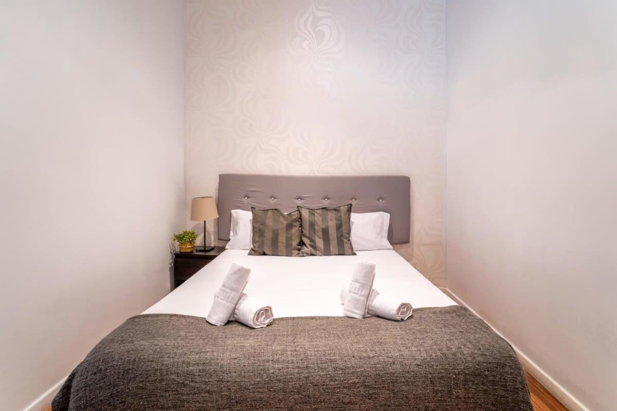 Comfortable And Huge 4bd - 2bth Rambla Catalunya