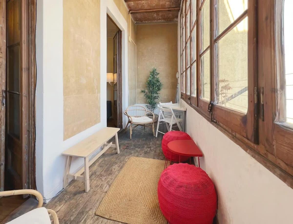 Paseo St Joan Classic 4bd For 10 Guests