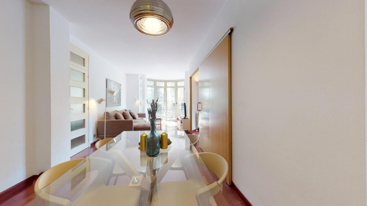 Modern And Bright Three-bedroom In Eixample Appartement
