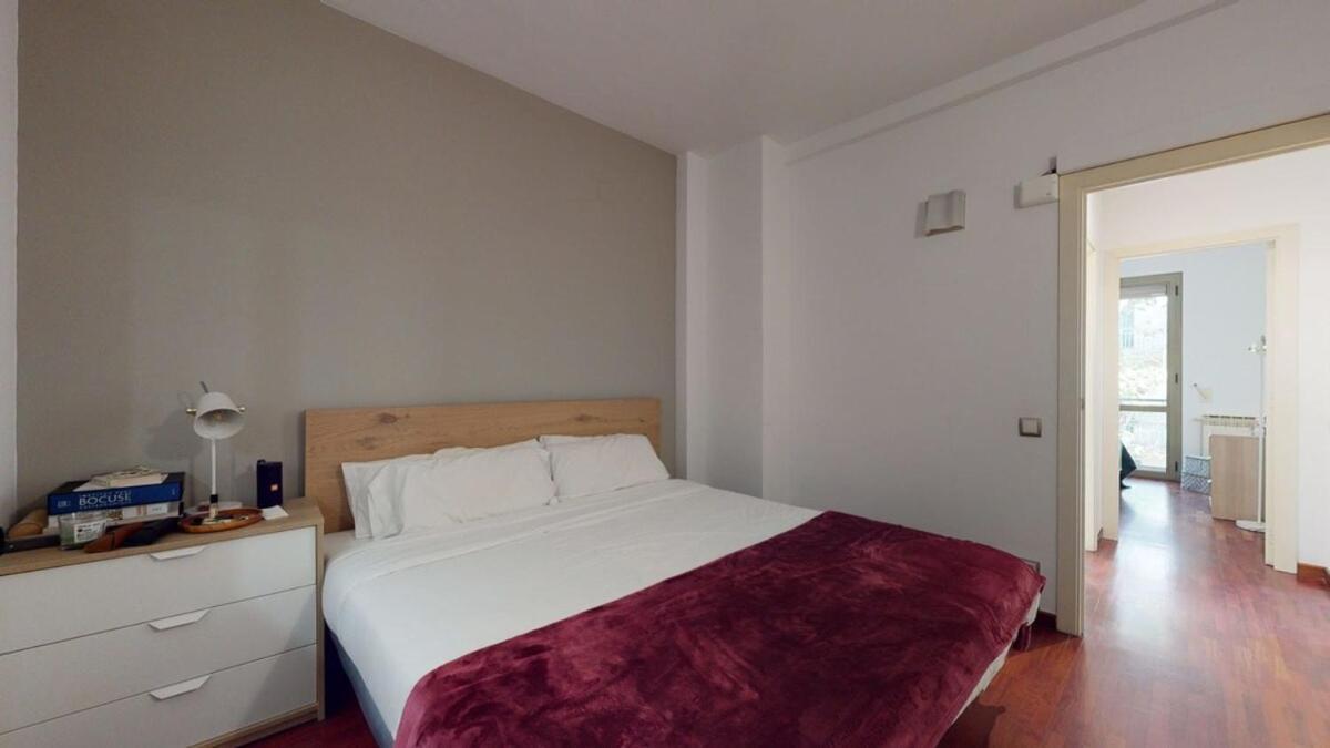 Modern And Bright Three-bedroom In Eixample Appartement Barcelona