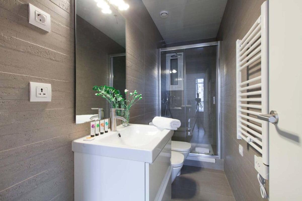 Beautiful 4bd 4ba In Eixample District