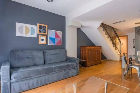 Bright And Modern Duplex With Terrace In Eixample District P2 Apartamento *