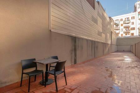 Bright And Modern Duplex With Terrace In Eixample District P2 Apartamento