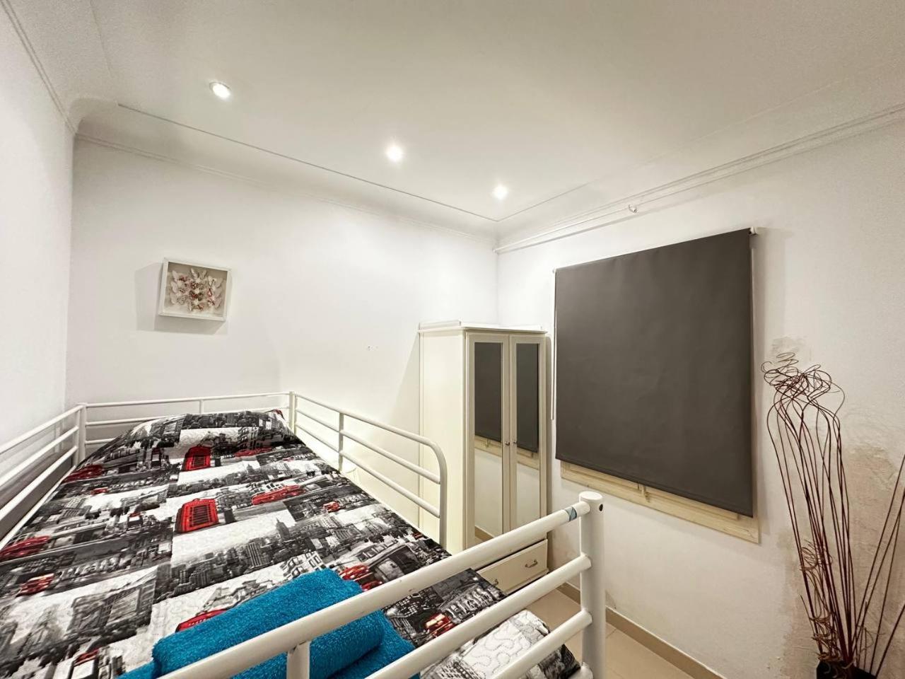 Bed & Breakfast Gran Via *