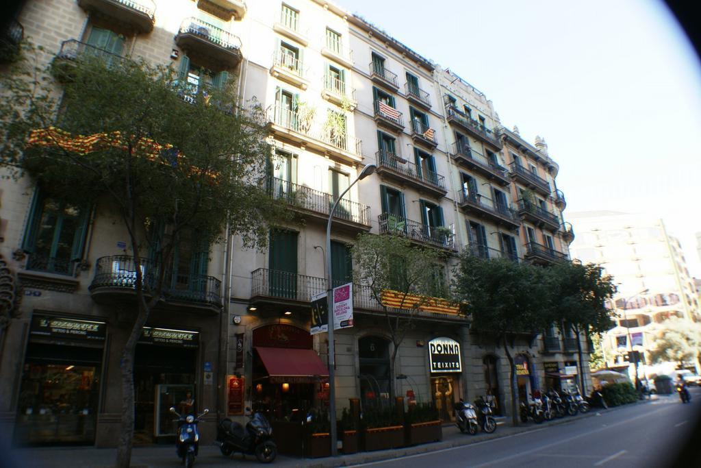 Flateli Urquinaona * Barcelona