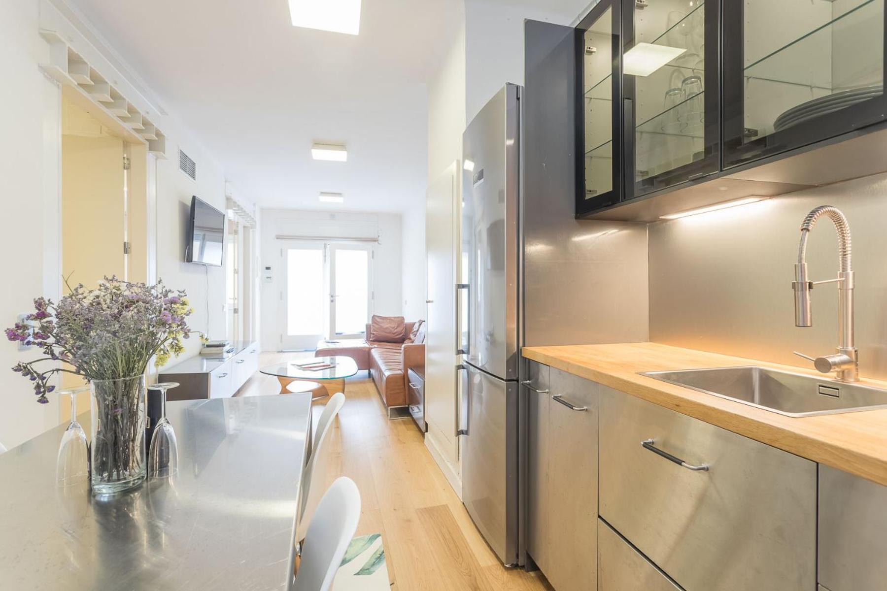 My Space - 2 Bedroom In Uptown Barcelona