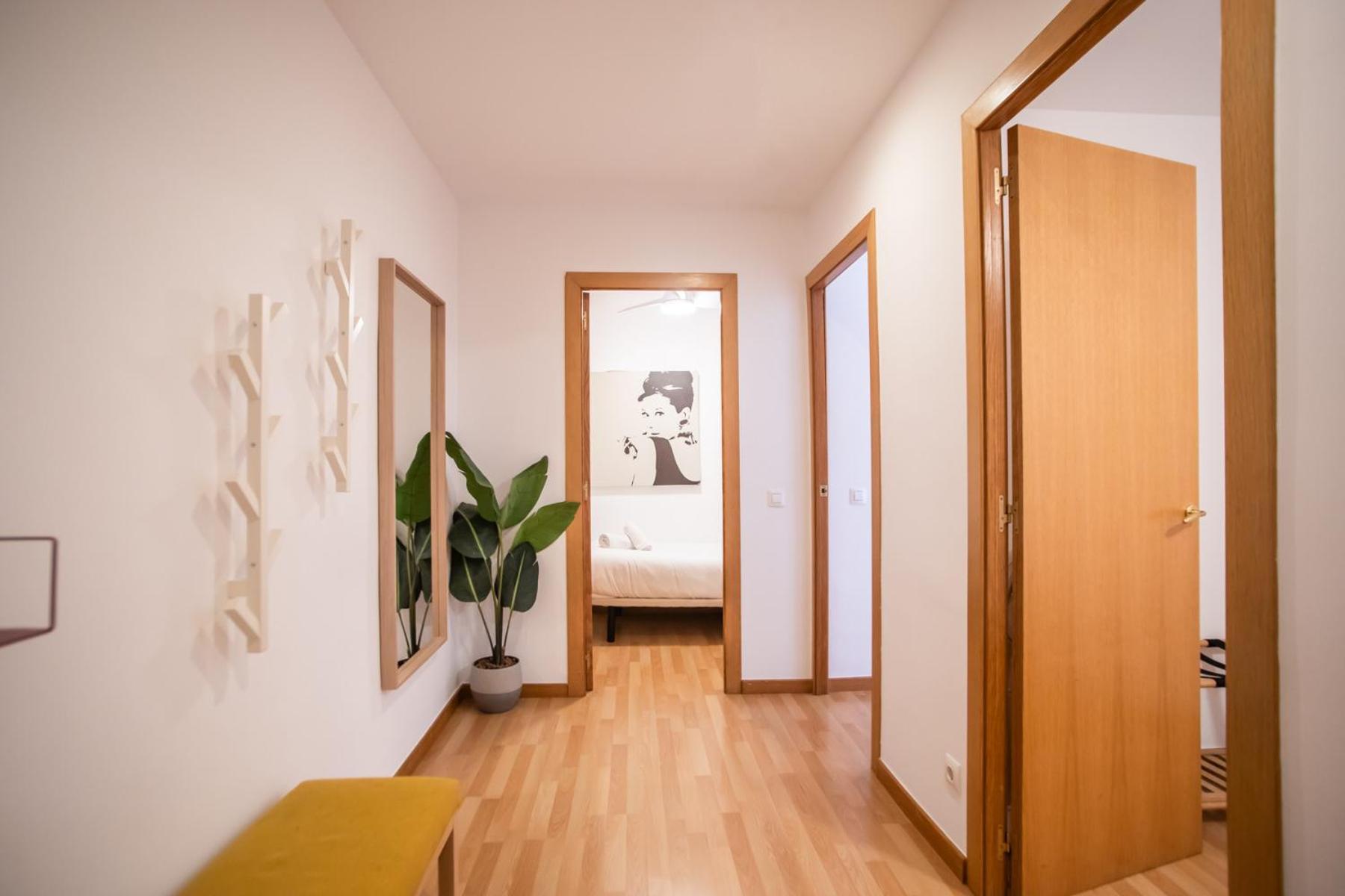 Apartment 41par1022 - Luminous In Sant Antoni Barcelona