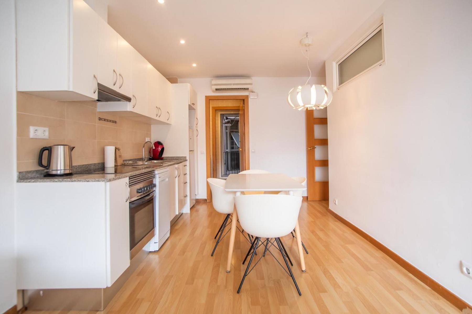Apartment 41par1022 - Luminous In Sant Antoni Barcelona
