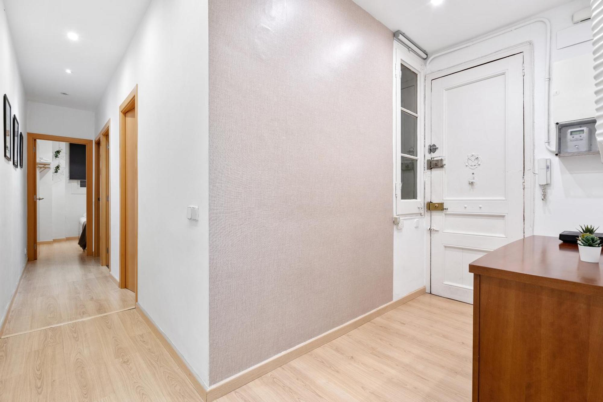 Recently Renovated 2 Bedroom In Eixample Appartement Barcelona