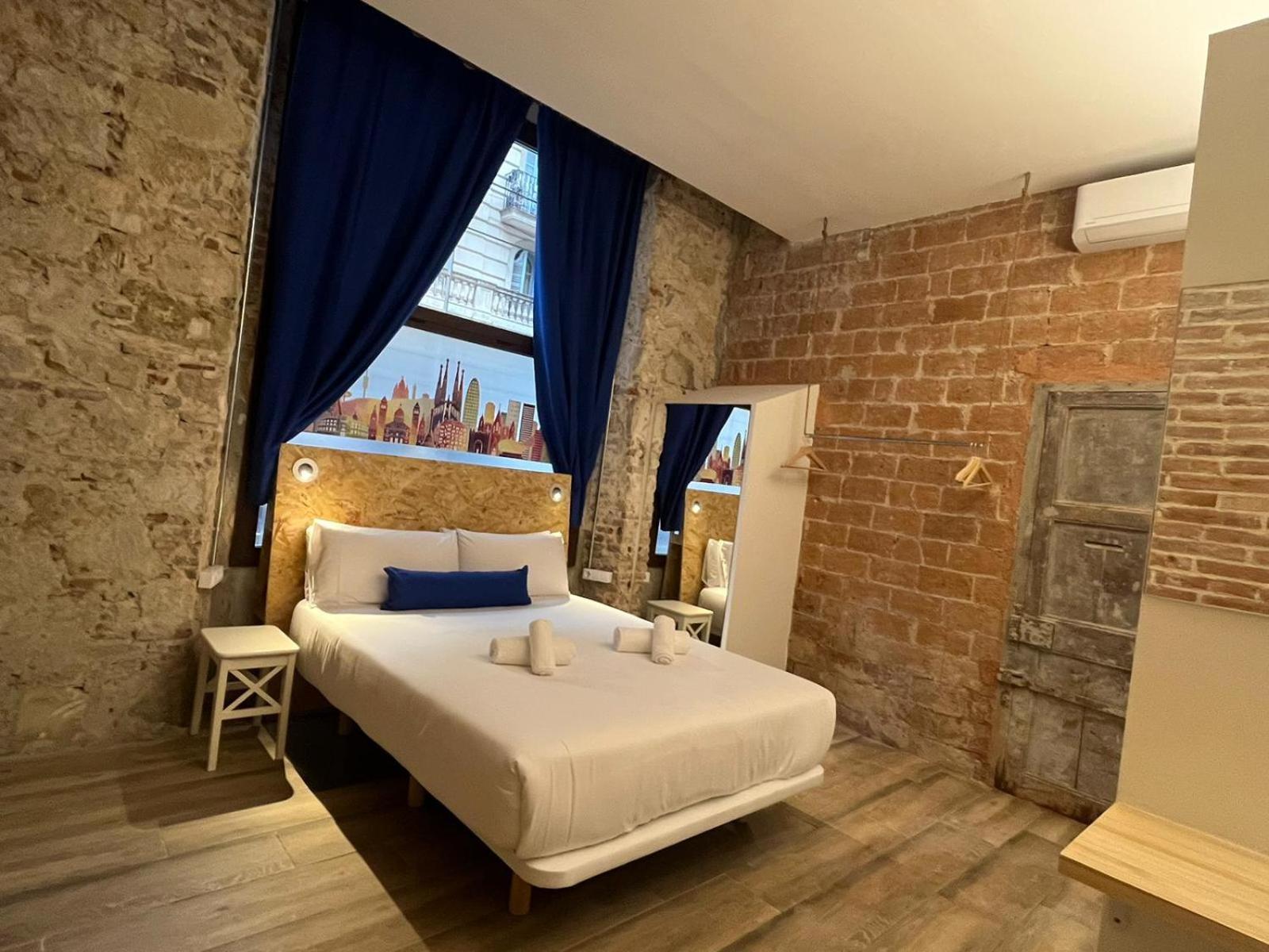 Happy People Plaza Espana Appartement *