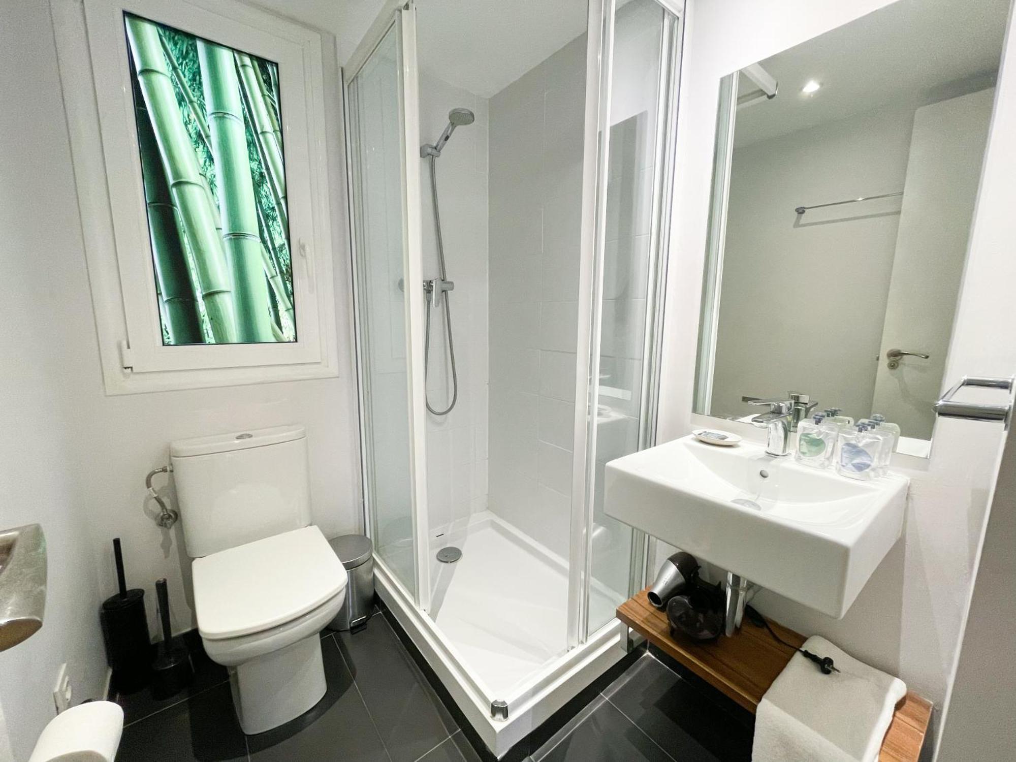 Boutique Pare Lainez- 2 Bedroom Sagrada Famlia With Balcony *