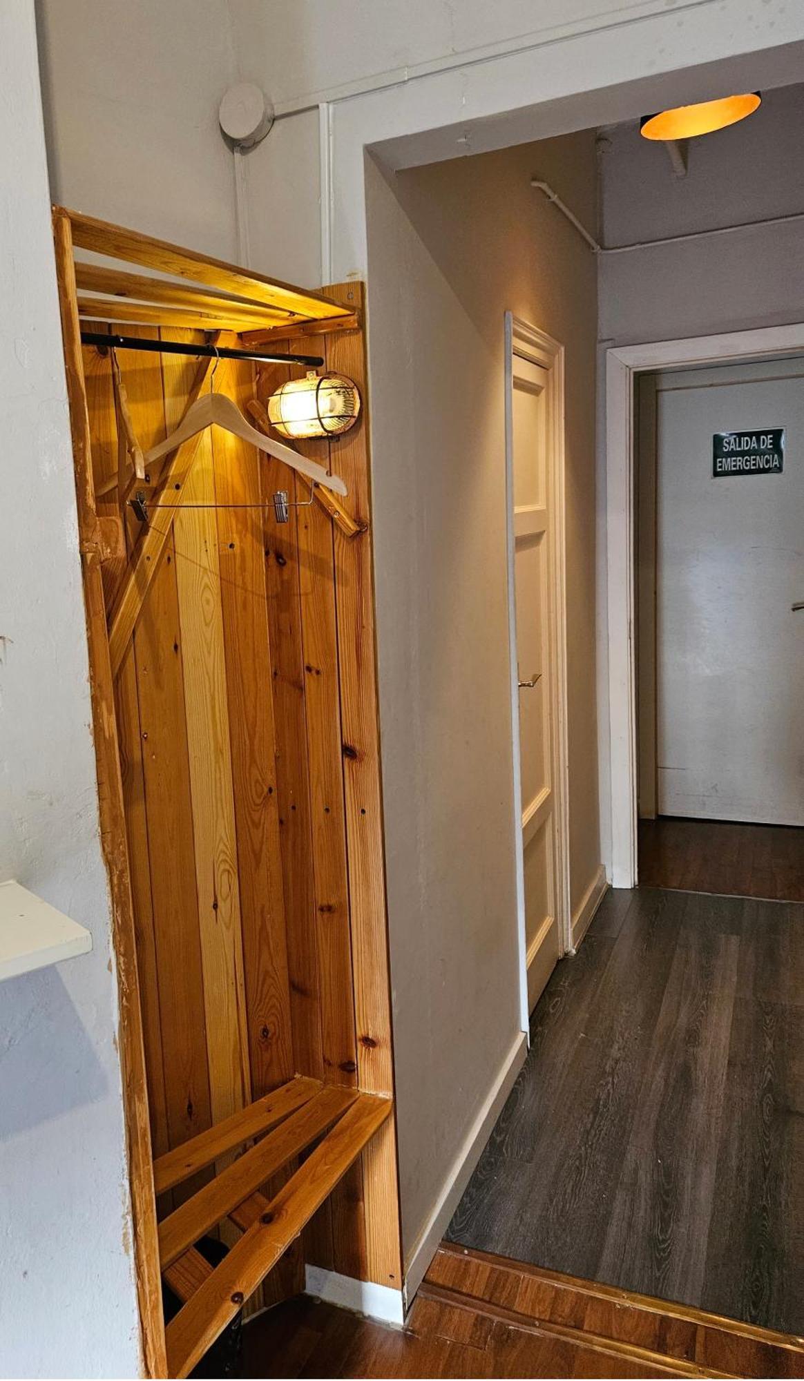 Wow Hostel *